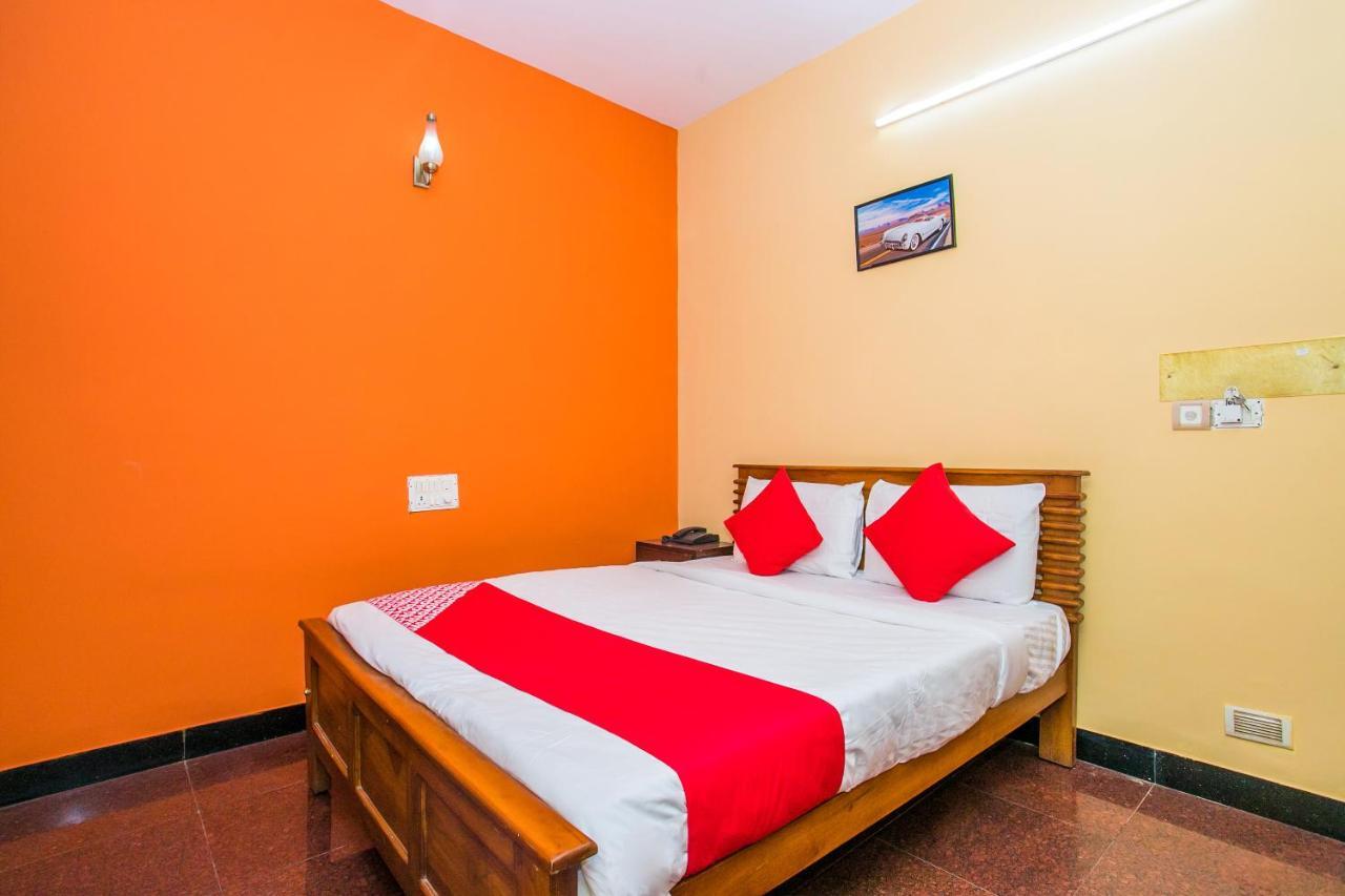 Priyanka Residency Hotel บังกาลอร์ ภายนอก รูปภาพ