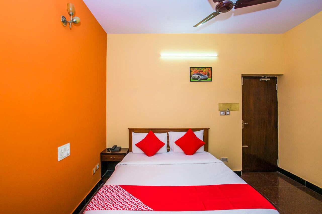 Priyanka Residency Hotel บังกาลอร์ ภายนอก รูปภาพ