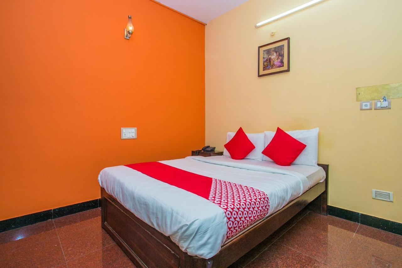 Priyanka Residency Hotel บังกาลอร์ ภายนอก รูปภาพ